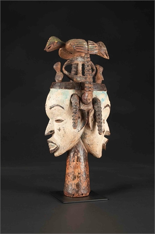   Tanzaufsatz Idoma, Nigeria Holz  