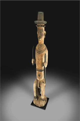   Männliche Figur Urhobo, Nigeria Holz  