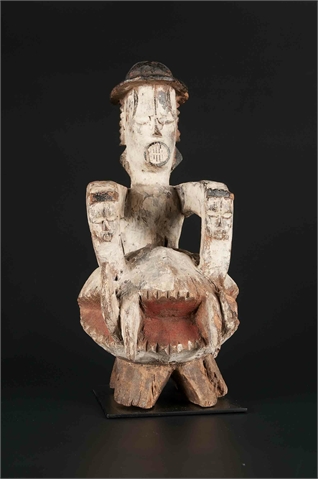  Figur der männlichen Aggression Urhobo, Nigeria  