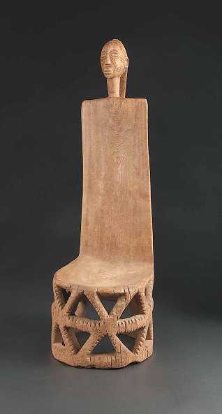  Hochlehnen-Hocker Tabwa, Dem. Rep. Kongo, Holz, Höhe 71 cm