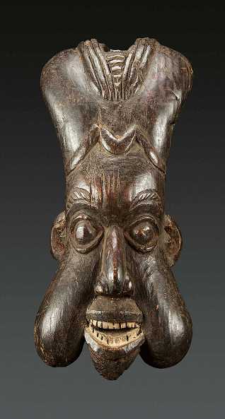  Maskenaufsatz, Bamileke, Kamerun, Holz, Höhe 48 cm, Erworben 1972