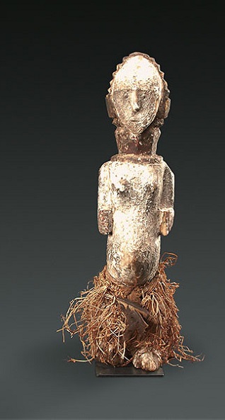  ReliquiarfigurMbete, GabunHolz, PflanzenfasernStoff, MetallHöhe 59 cm