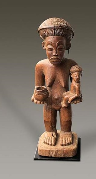 Ritualfigur Mutter mit Kind Tchokwe Dem. Rep. Kongo Holz Höhe 31 cm