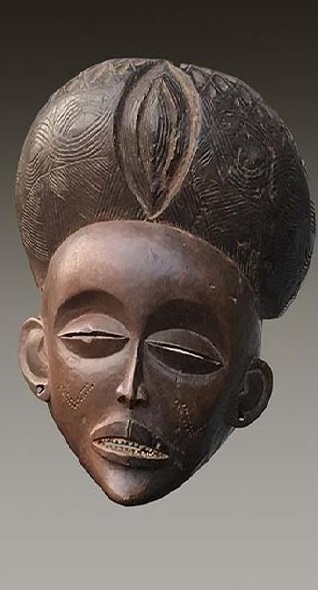Gesichtsmaske Tchokwe Dem. Rep. Kongo Holz Höhe 22 cm