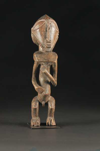 Weibliche Ahnenfigur